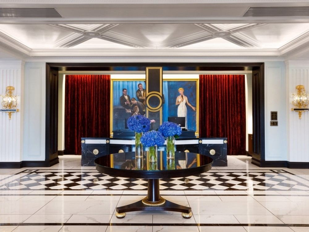 Image of the Hotel Carmichael lobby and check-in desk.